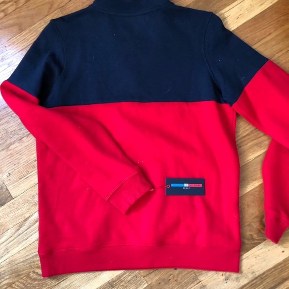 SOLD - never worn -Tommy Hilfiger Zip Up Hoodie - Picture 3 of 4
